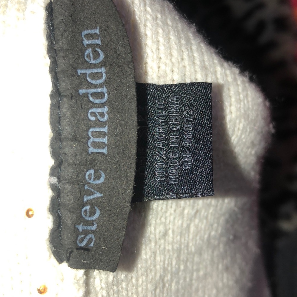 Hat - Picture 2 of 2